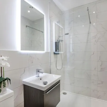 Luxury Bishopthorpe Road 2 Sleeps 6 * York