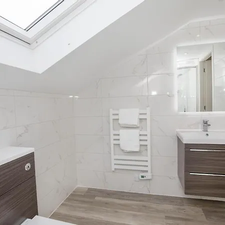 Luxury Bishopthorpe Road 2 Sleeps 6 *